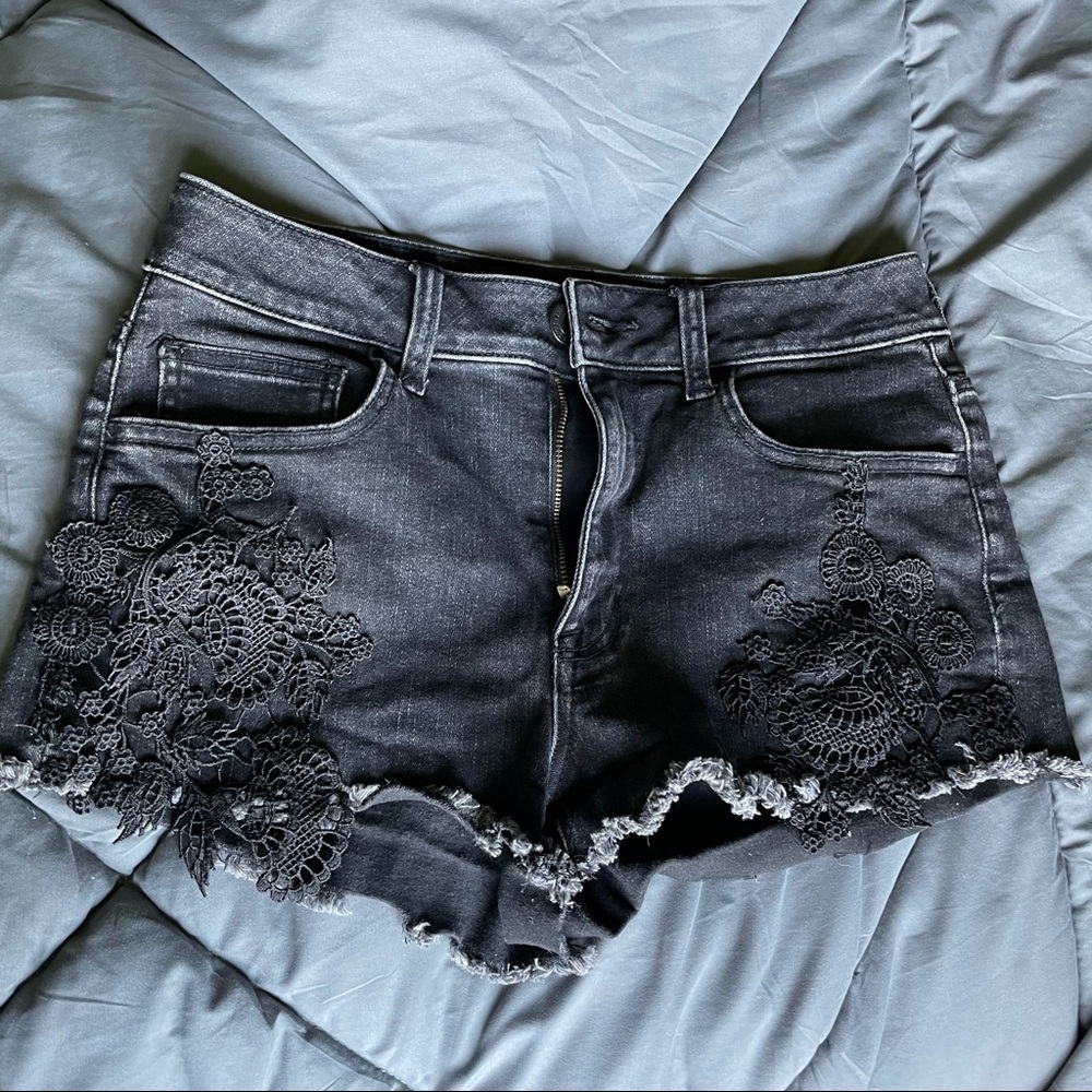 American Eagle Hi-Rise Shortie
